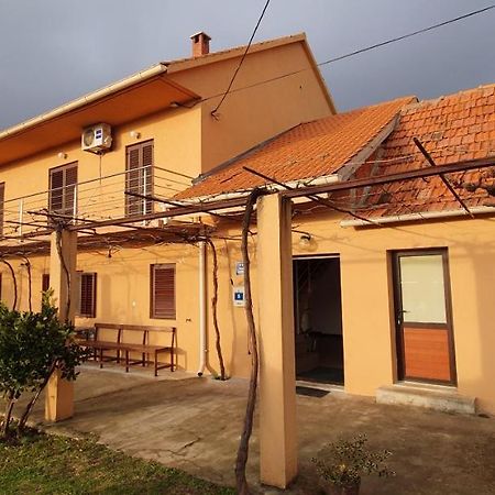 Apartment Put Vidaka Policnik Bagian luar foto