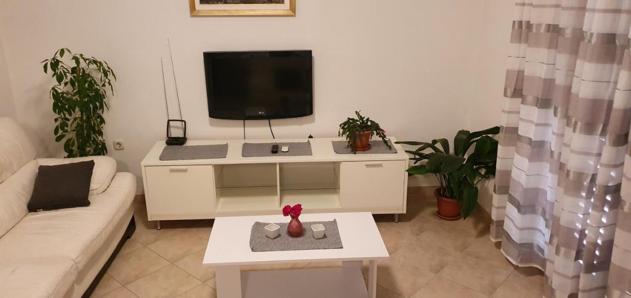 Apartment Put Vidaka Policnik Bagian luar foto