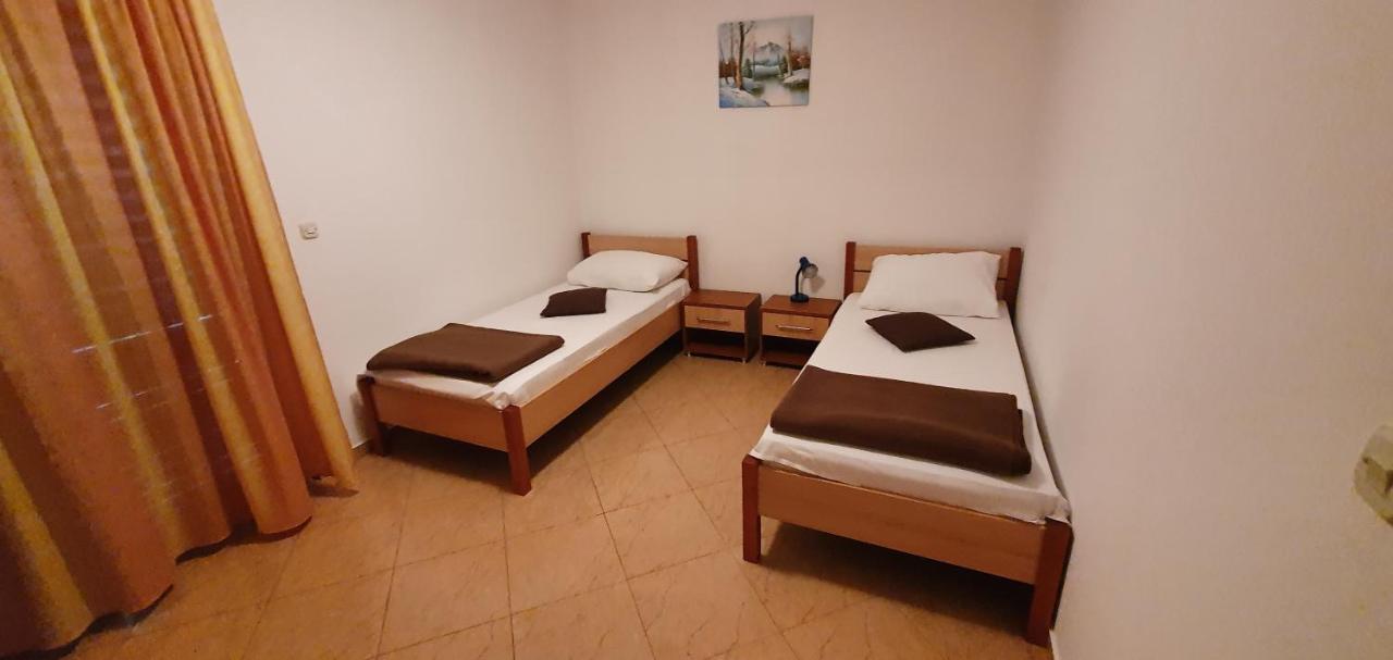 Apartment Put Vidaka Policnik Bagian luar foto